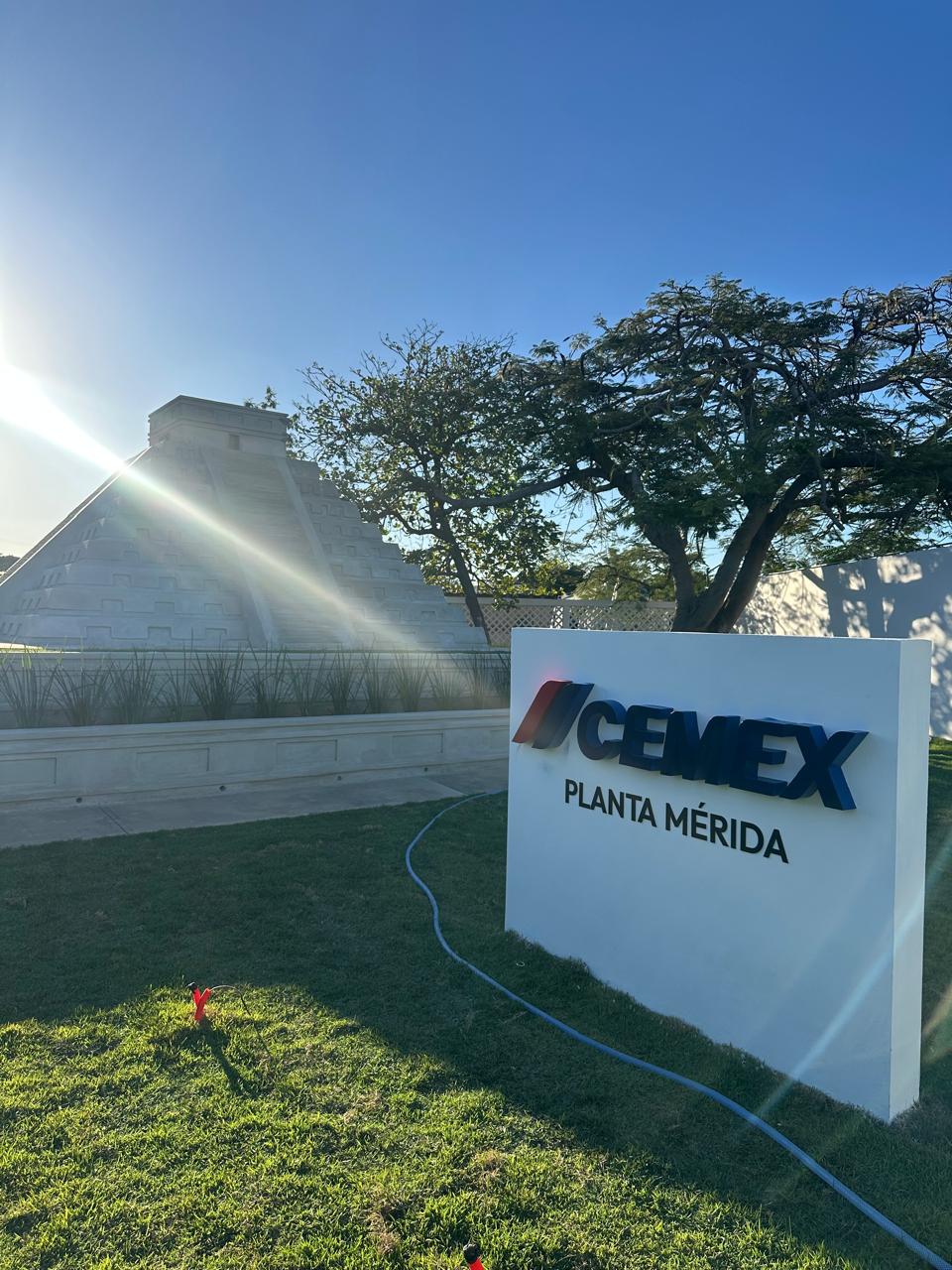 Modernización de Fachada Comercial