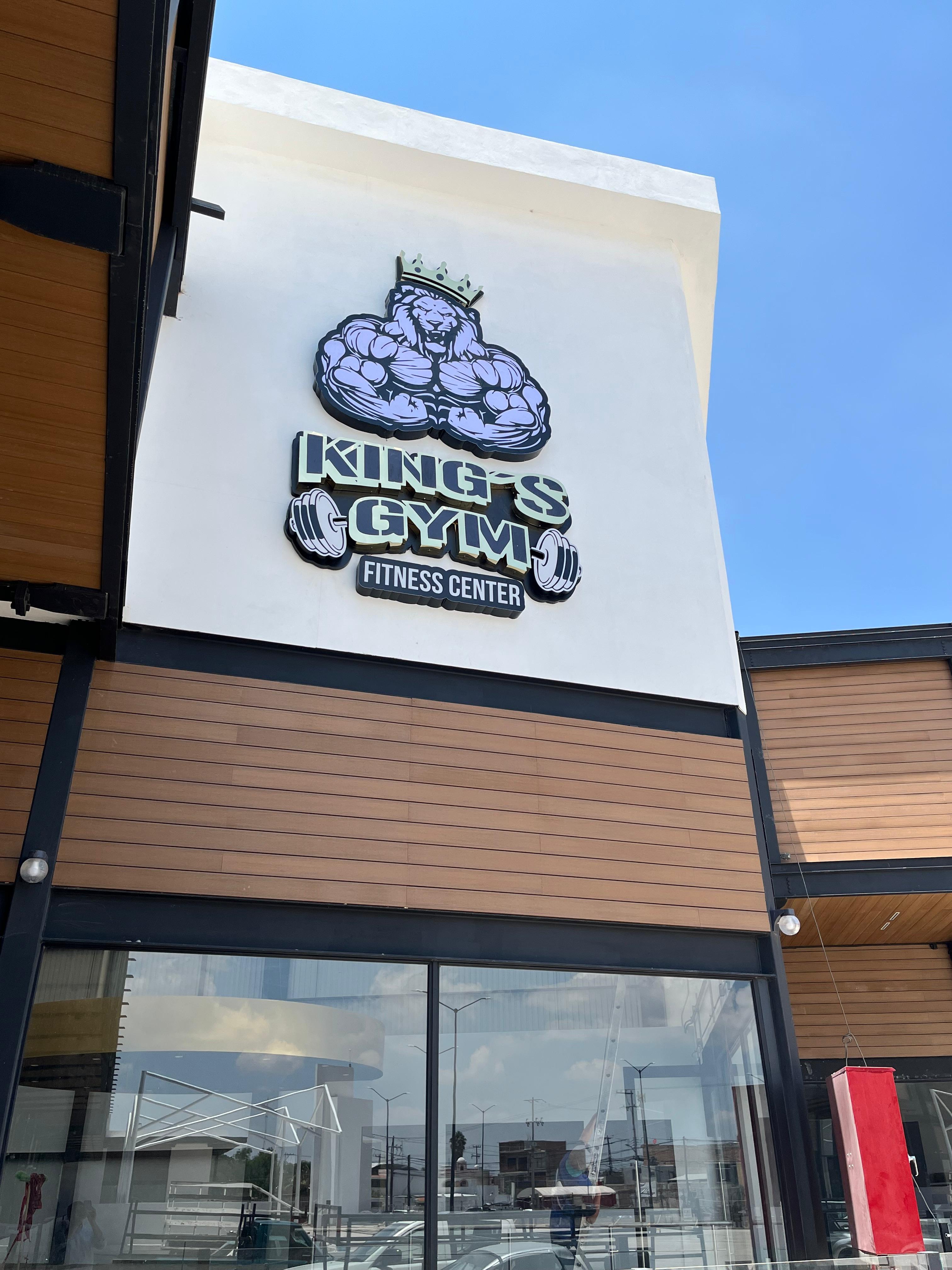 Modernización de Fachada Comercial